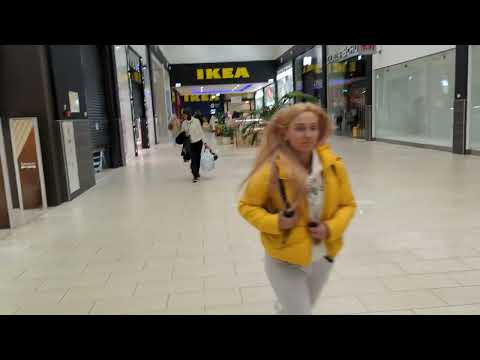 Видео: Эвакуация в ТЦ МЕГА в Уфе, 9 ноября 2022
