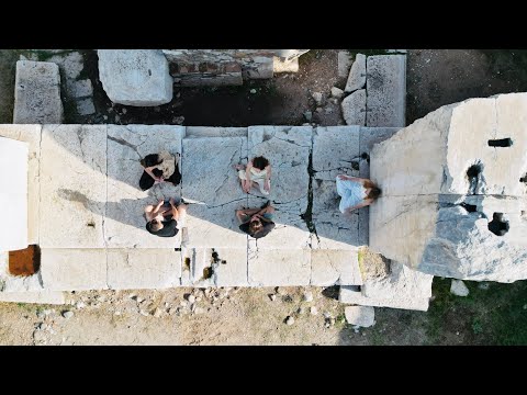 Видео: Эфир про духовные экспедиции, ключи к теме реализации и отношений с Яной Караман и Дарьей Замориной