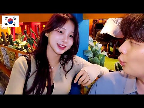 Видео: Красивая, с хорошим телом, забавная и добрая