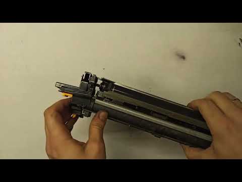 Видео: Чистка блока проявки Kyocera DV-896K  #kyocera, # DV896K,