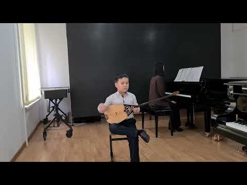 Видео: 55-ші "Жас музыканттар" байқауы  - Естаев Адилет  8жас  (кіші топ)