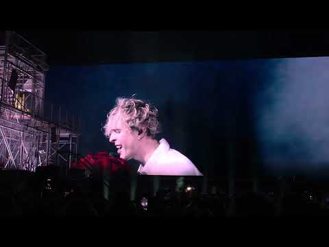 Видео: Егор Крид - #16  Миллион алых роз  ( Лужники 30.08.2025 Москва)