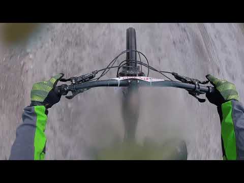 Видео: Спускаме към Дупката и цепим към Ковачевица.Газ и Кеф!!!