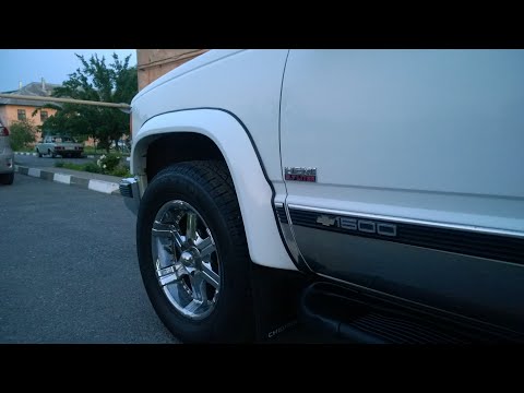 Видео: Сравниваем Chevrolet Tahoe GMT400 и Lincoln Navigator 2