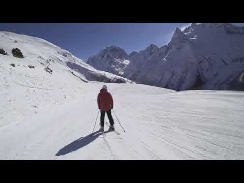 Видео: Домбай синяя трасса