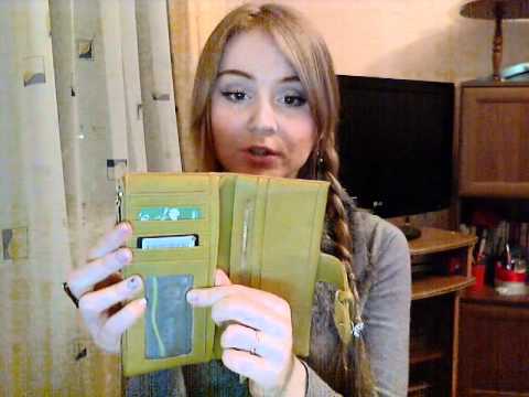 Видео: Содержимое моей сумки и косметички...