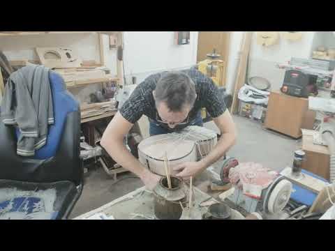 Видео: Приклейка деревянной окантовки