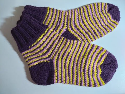 Видео: Носки Хеликс //Вязание по спирали// включаем три цвета нити// вяжем вместе.