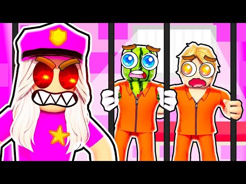 Видео: ДІВЧИНА ПОЛІЦЕЙСЬКА ЗЛОВИЛА МЕНЕ У РОБЛОКСІ