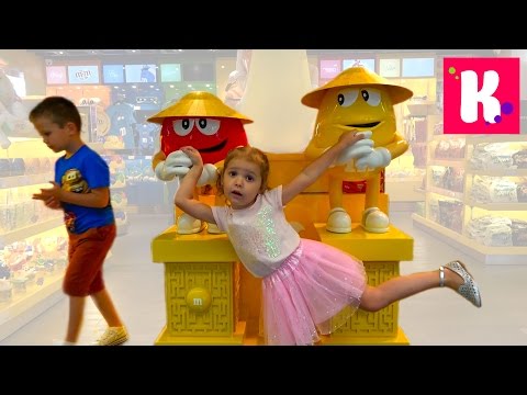 Видео: Катя и Макс улетели в Пекин