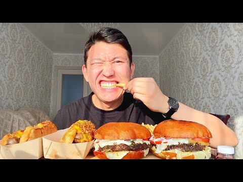 Видео: MUKBANG| 2 БУРГЕРА, 2 ХОТ-ДОГА, СЫРНЫЕ ШАРИКИ,ФРИ|2 Burgers, 2 HotDogs, cheese balls|not ASMR