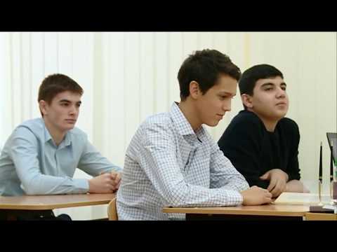 Видео: В Новом Уренгое объединили вечернюю и седьмую школы