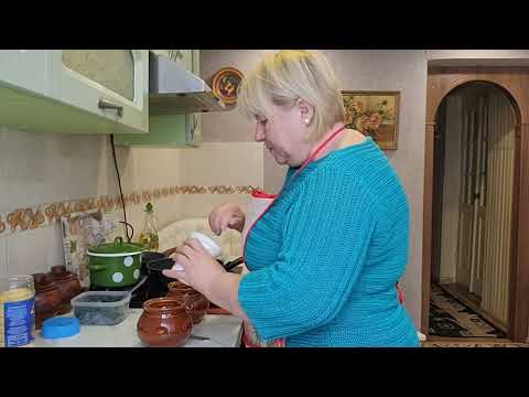 Видео: Картошка запечённая в горшочках. Пожарила рыбу. Зелёный борщ.