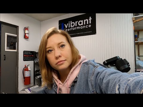 Видео: Сварщица возвращается с новостями