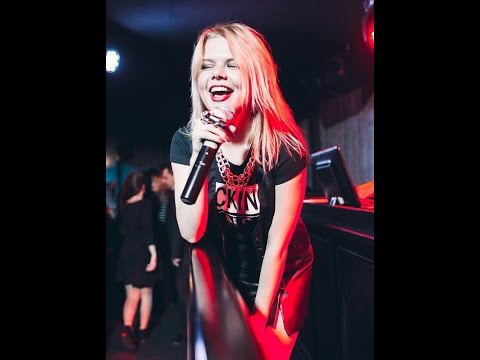 Видео: Лера Зверева - welcome to the jungle (Guns'N'Roses cover)