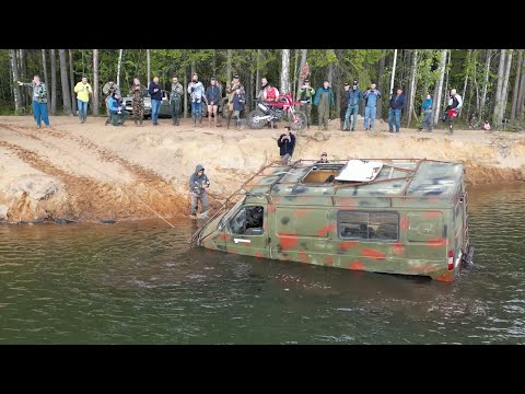 Видео: Лютая маршрутка против настоящих вездеходов!