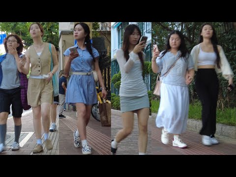 Видео: Улицы Шанхая, чистые девушки, красавицы, короткие юбки и красивые ноги.