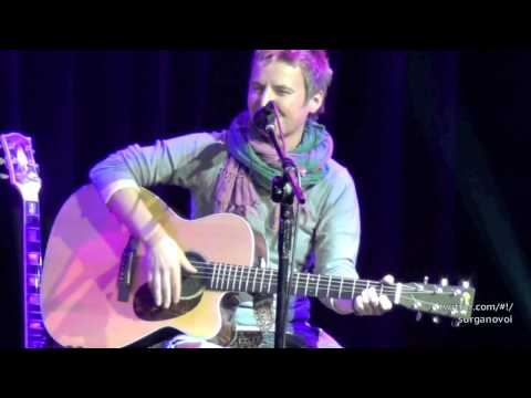 Видео: Милая девочка. Сурганова и Оркестр. Б2, 31.12.11