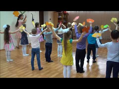 Видео: Музыкальное занятие в старшей группе на тему:"Золотая осень"