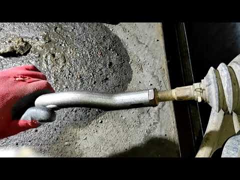 Видео: Мазда 6 GH 2008 Замена рулевых наконечников и линек стабилизатора