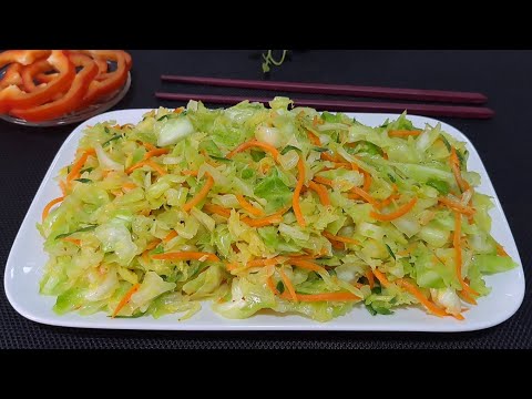 Видео: такой СЕЗОННЫЙ САЛАТ можно ЕСТЬ хоть КАЖДЫЙ ДЕНЬ😋весь СЕКРЕТ в ЗАПРАВКЕ!