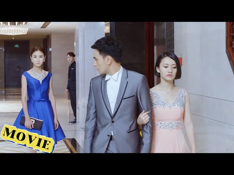 Видео: Изменник замышляет💢 Золушка блистательно на балу разоблачает его!✨