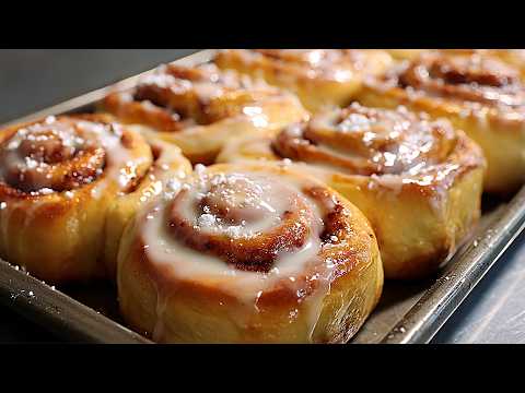 Видео: Вкусные булочки с корицей, приготовленные из простых ингредиентов, всегда с впечатляющим результатом
