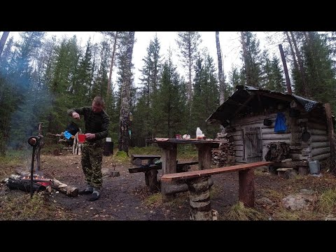 Видео: ЗАТЕРЯННЫЕ в ТАЙГЕ. НА ЭТИХ ОЗЁРАХ Я НЕ БЫЛ 10 ЛЕТ.ТАЁЖНЫЙ БЫТ. ЛОВЛЮ ЩУКУ на ЖЕРЛИЦЫ. Часть первая.