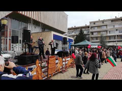 Видео: С орк. Чирпан на празника Вино и любов в гр. Чирпан 08.02.19г.