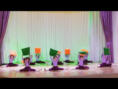 Видео: Танець "Веселі сни" (танець з подушками)