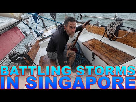 Видео: Борьба со штормами вблизи крупных грузовых судов в Сингапуре и круиз вокруг Южных и Западных остр...