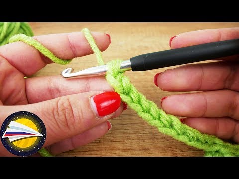 Видео: Основы вязания крючком для начинающих | Учимся выбирать пряжу и вязать воздушные петли