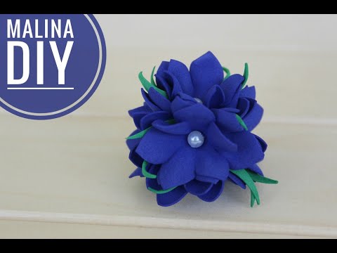 Видео: Резинка для волос с цветками из фоамирана. Просто и красиво|DIY|Easy foam flower scrunchie