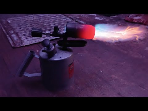 Видео: Паяльная лампа "кедр" Обзор и недостатки