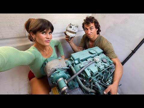 Видео: 🛠️😬 15 ЛЕТ ЗАБРОШЕНЫ - Смогут ли моторы наших катамаранов когда-нибудь работать?!