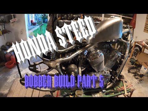 Видео: СТРОИМ БОББЕР HONDA STEED ЧАСТЬ 5 ЧЕРНОВАЯ СБОРКА HONDA STEED BOBBER BUILD