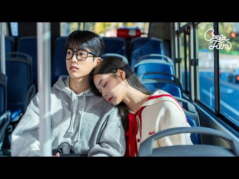 Видео: Подружка в доме старшеклассницы