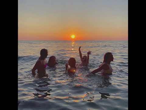 Видео: летний плейлист 🌺🌊 // playlist for summer 🎧🌊