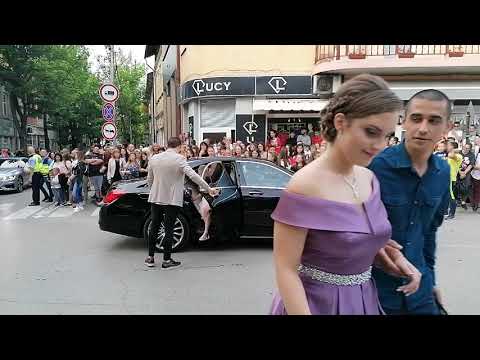 Видео: Абитуриентите на СУ "Васил Левски" Троян на 24.05.2021 г