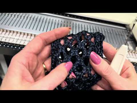 Видео: Платье-сетка🧶 на машине мк