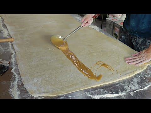 Видео: запеченное кунжутное тесто с луком-тайваньская уличная еда