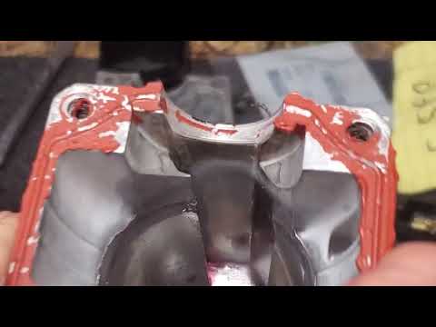 Видео: Как установить поршень бензопилы Stihl 025/MS250 без специальных инструментов. Советы по использо...