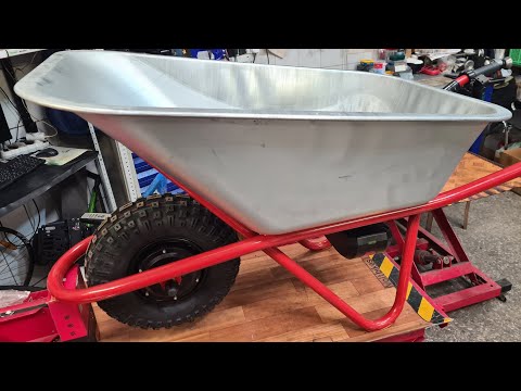 Видео: Садовая электротачка Скарабей 360 - Обзор от шура-мастер