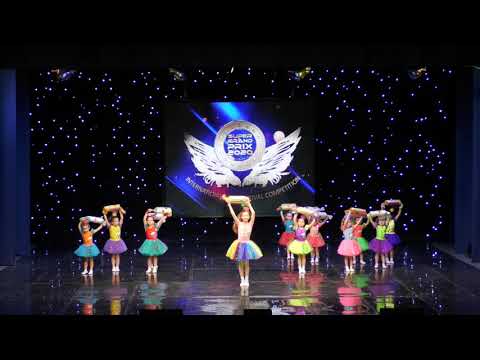 Видео: Детский танец "Конфетки"