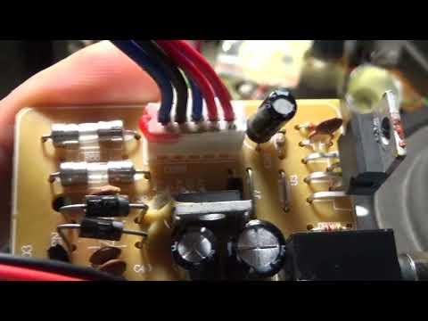 Видео: Ремонт прогоревшей платы колонки Sven SPS-705.