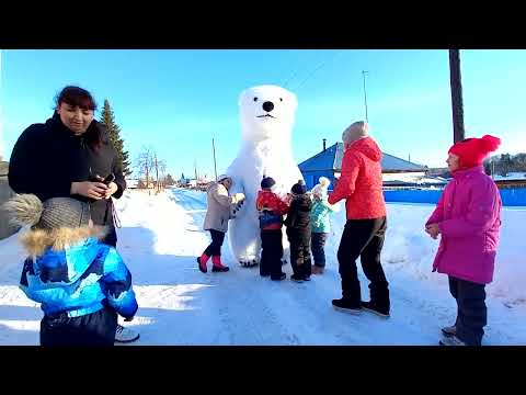 Видео: Что происходит за кадром! Поздравление от Белого Мишки!