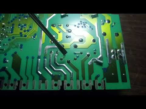 Видео: Ремонт стиральной машины ELECTROLUX EWF 1086. Не выходит на отжим.