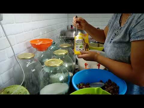 Видео: Компот из белой смородины и крыжовника. Компот из белой смородины.