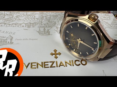 Видео: Распаковка Venetian Arsenale Bronzo (спойлер: я в восторге)