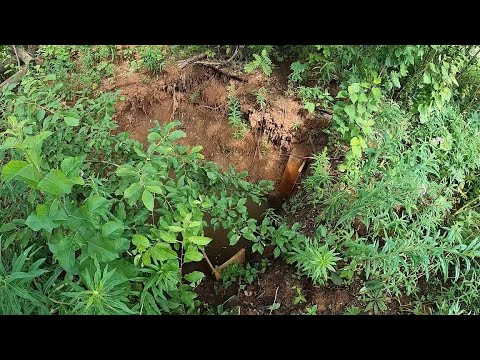 Видео: ЛЕСНЫЕ СТОЯНОЧКИ ТЕХНИКИ — КОП МЕТАЛЛА